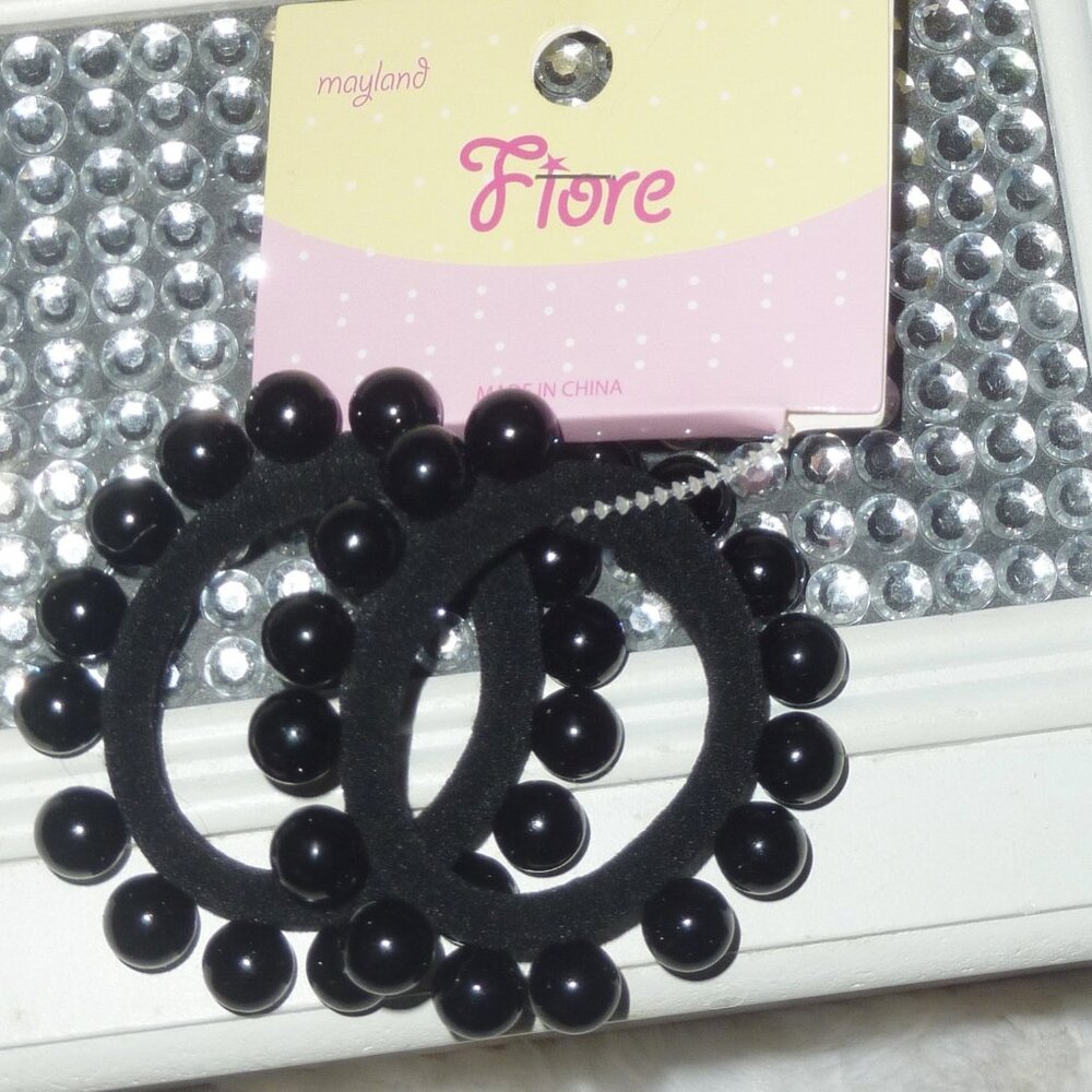 NWT Fiore Set of 2 Black Bead Hair Accessories (scrunchies) Black/Black